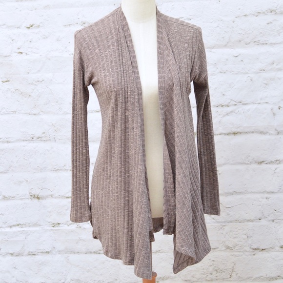 ❌SOLD❌ American Eagle Cardigan - Picture 1 of 4